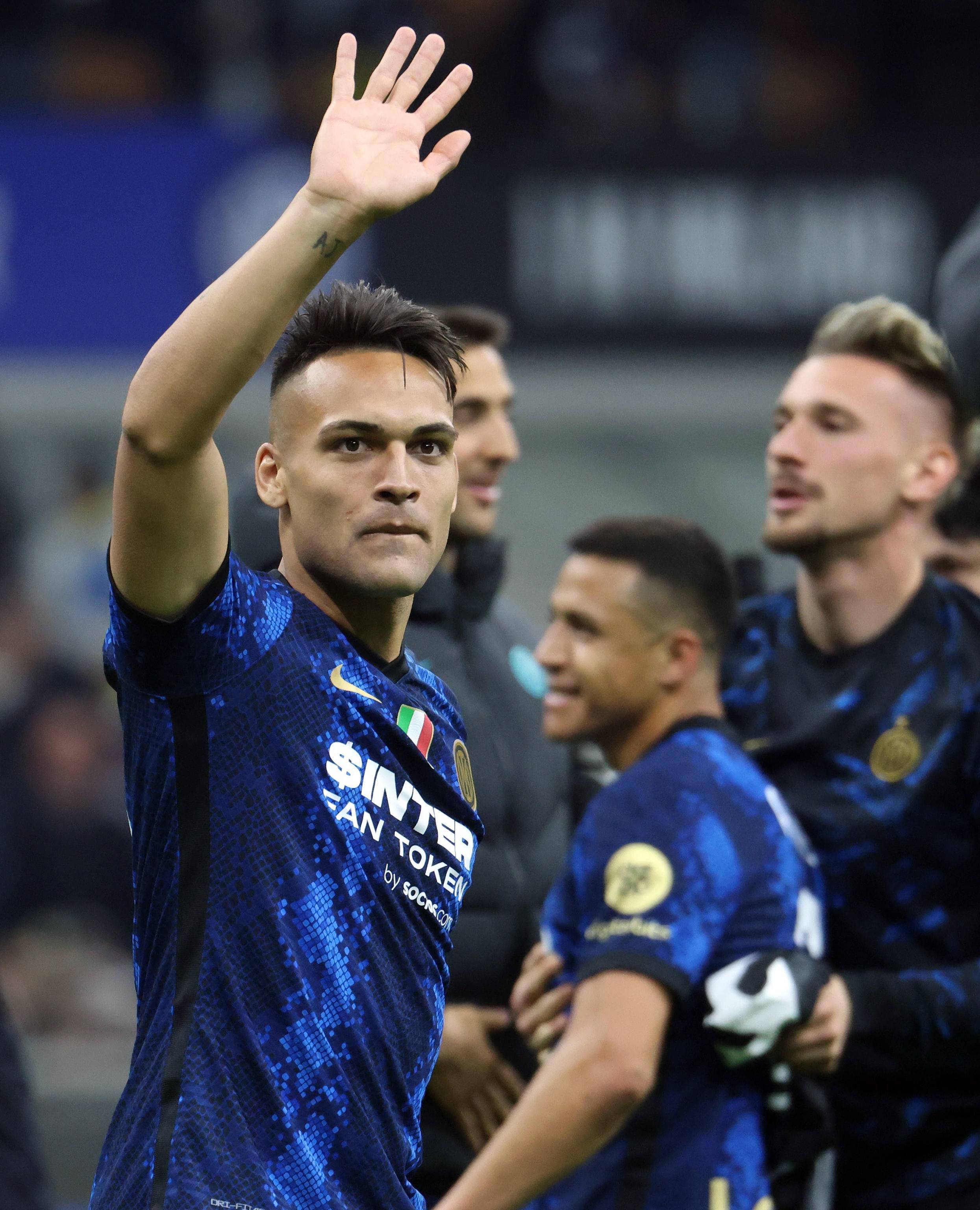 浙江队迎意大利杯关键赛；集结日外线爆发；气氛紧张；训练强度明显提升的简单介绍