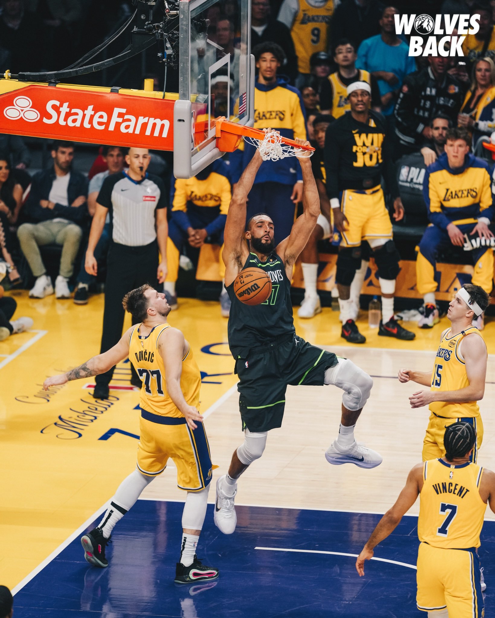 Milan Sports-NBA常规赛赛后再迎强敌，密尔沃基雄鹿迎来里程碑，主帅态度：赛场秩序良好，轮换策略成焦点的简单介绍