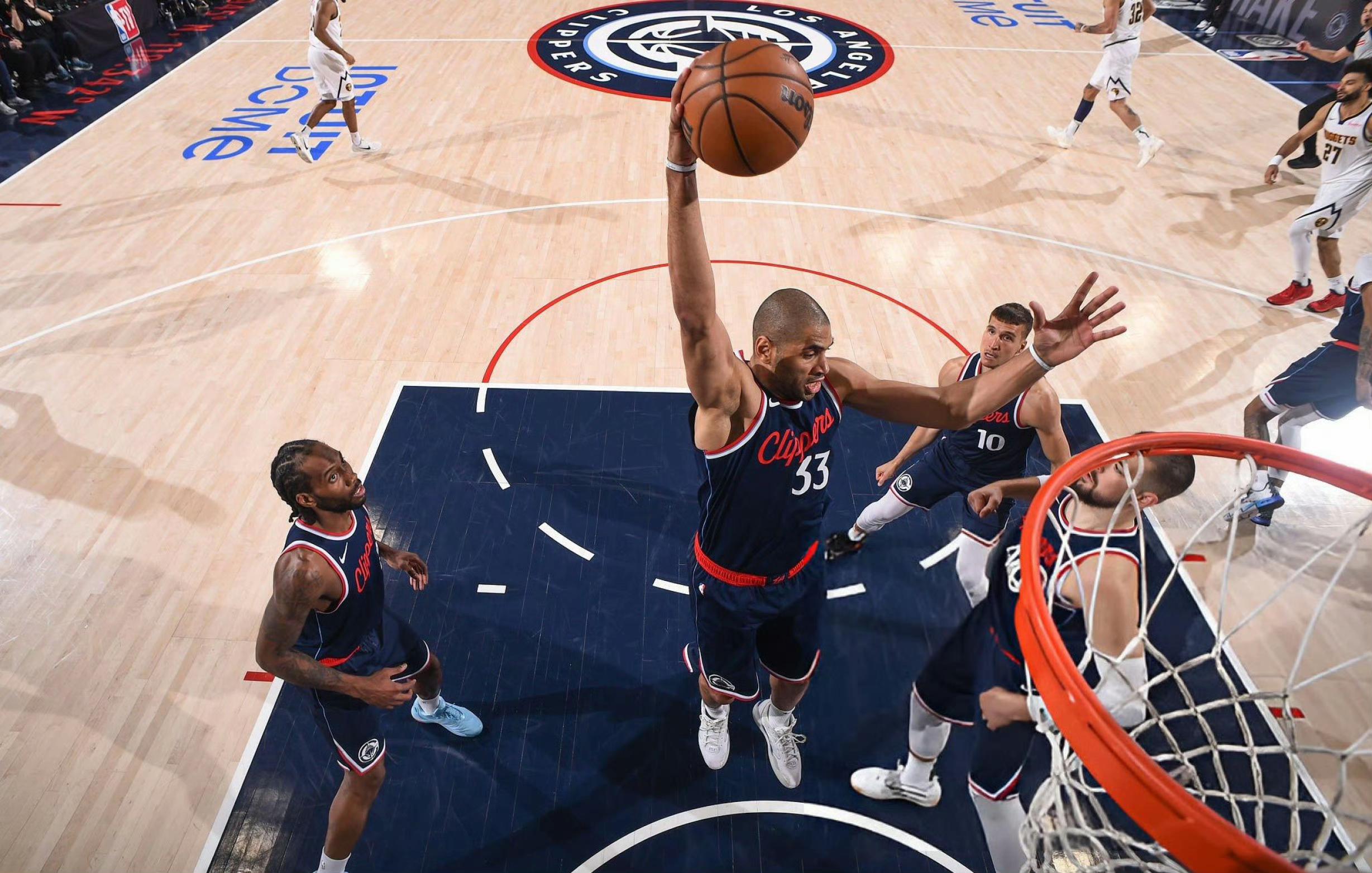 关于曼联发布备战花絮，今晨篮板制胜，NBA季后赛任务艰巨，赛季目标并未改变的信息